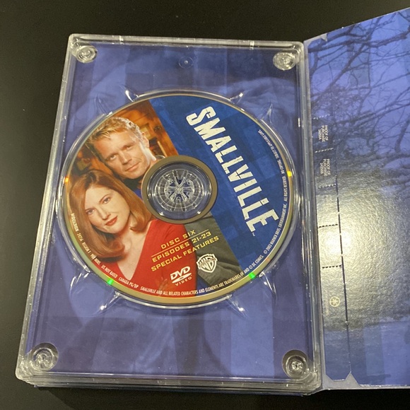 Smallville - The Complete Second Season - Picture 7 of 11